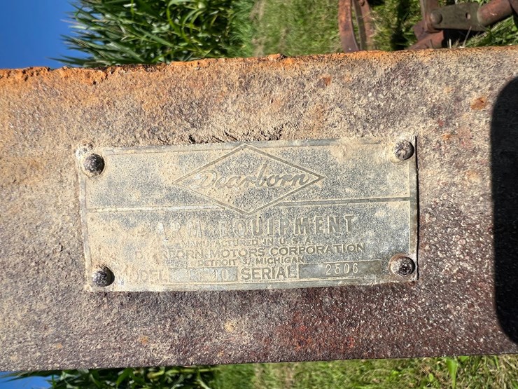 #5695-•-dearborn-drag-image-6