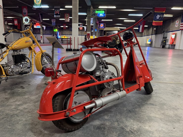#156-•-1954-cushman-husky-motor-scooter-image-5