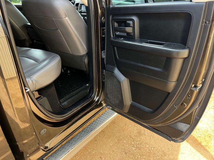 2014-ram-1500-tradesman-image-46