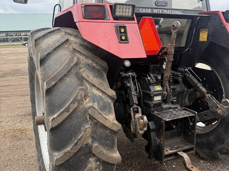 case-ih-5240-image-3