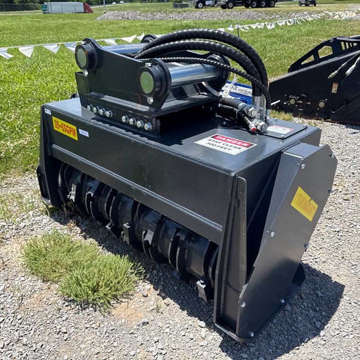 #413 • EXCAVATOR REDM50L MULCHER