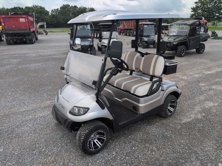 #189-•-2024-icon-2-passenger-electric-image-1