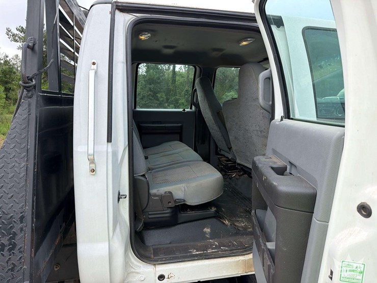 2011-ford-f650-image-19
