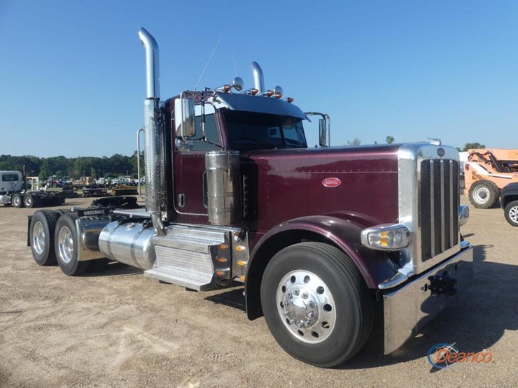 2024-peterbilt-389-image-1