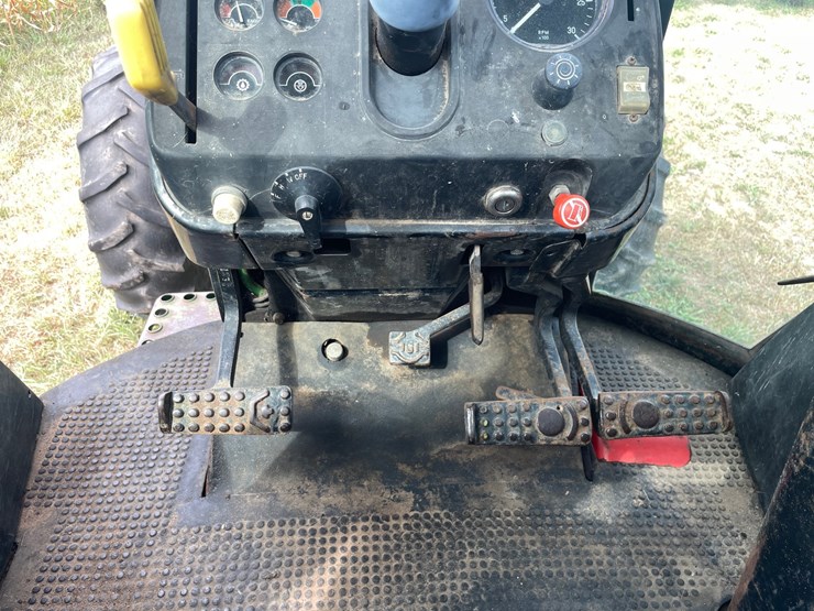 john-deere-4640-image-39