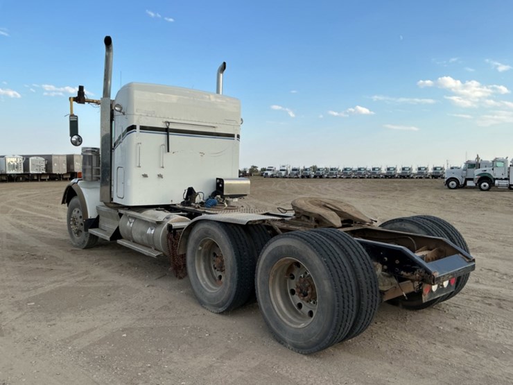 2012-kenworth-t800-image-7