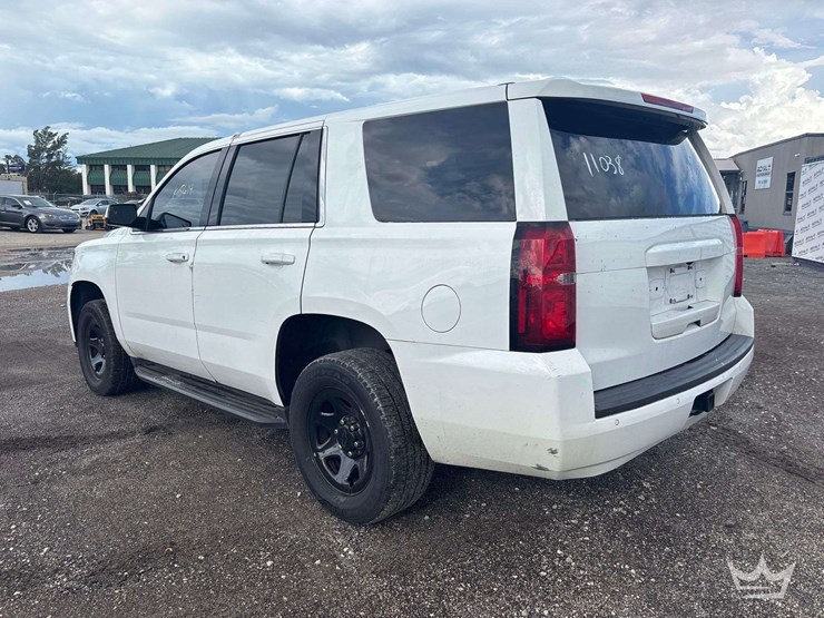 2019-chevrolet-tahoe-image-4