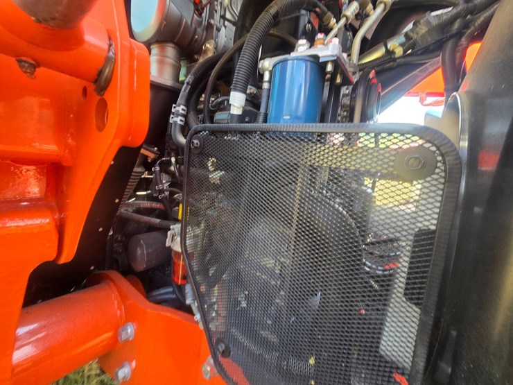 kubota-m6-111-image-23