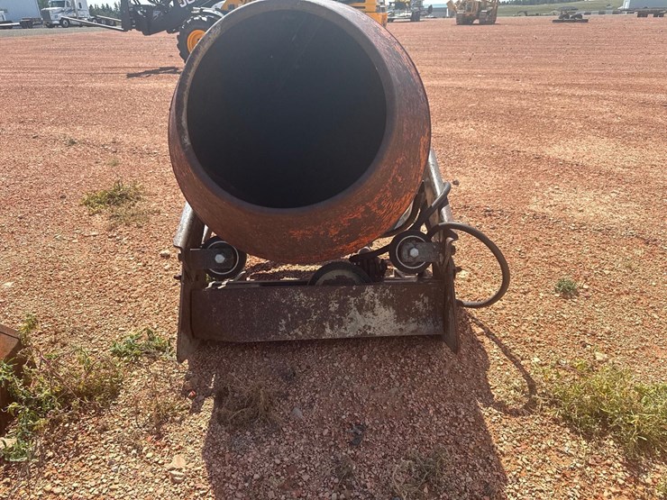 cement-mixer-image-6