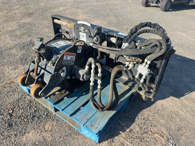 2019-edge-501934-cold-planer-image-1