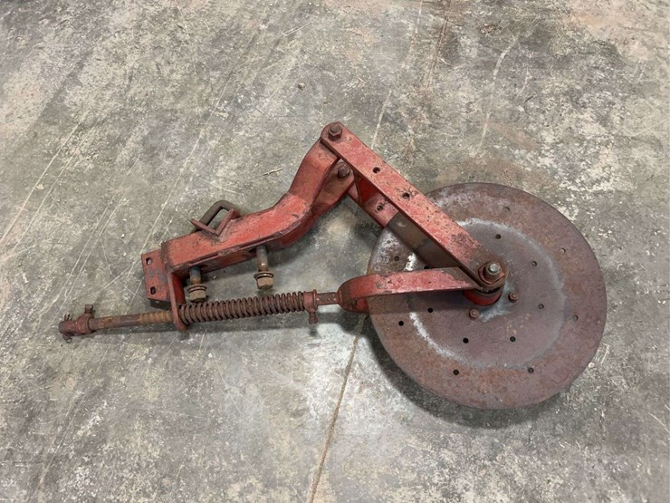 international-harvester-cultivator-stabilizer-wheel-image-1