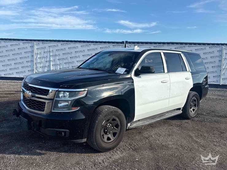 2015-chevrolet-tahoe-image-1
