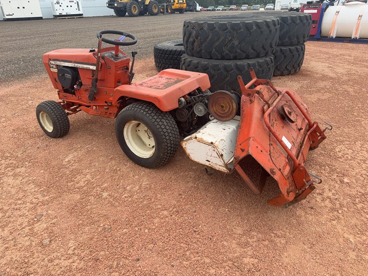 allis-chalmers-712-lawn-tractor-image-2