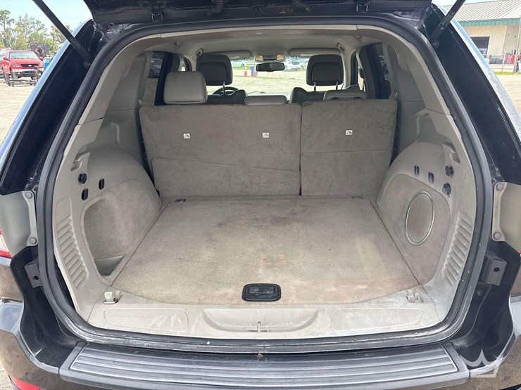2013-jeep-grand-cherokee-image-22