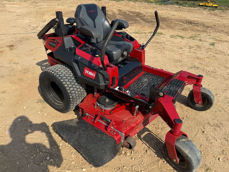2021-toro-4000-hdx-pro-60"-zero-turn-lawn-mower-(653-hours)-image-4