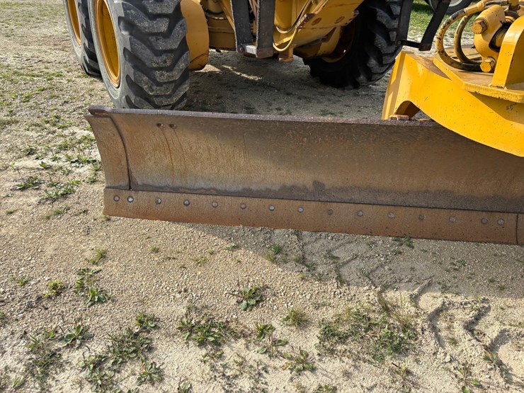 1999-caterpillar-163h-vhp-image-90