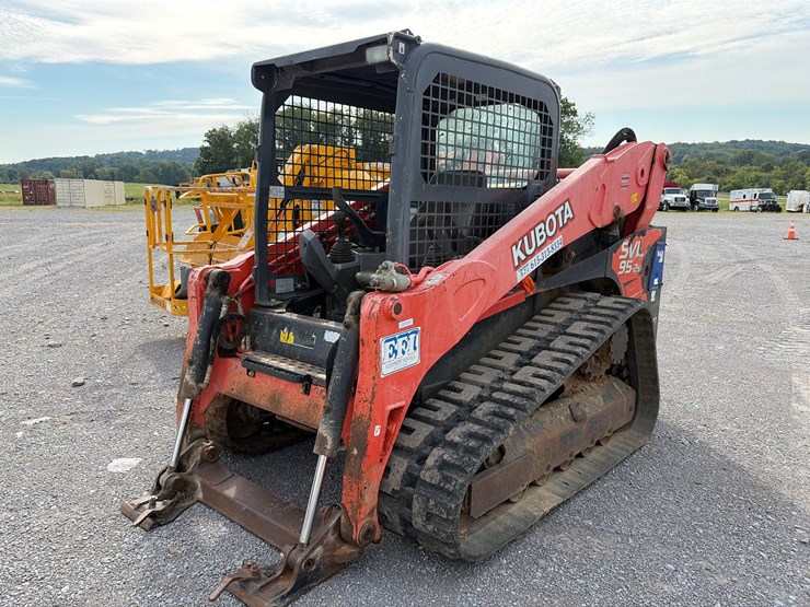 kubota-svl95-2s-image-1