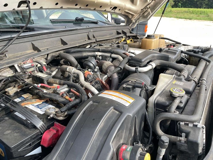 2012-ford-f550-image-8
