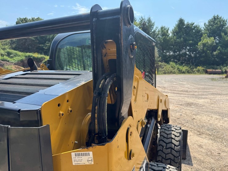 caterpillar-242d-image-20