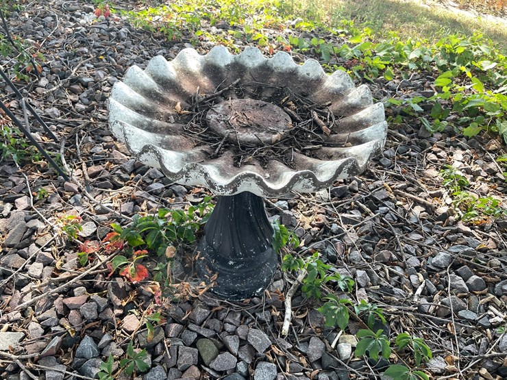 #6243-•-lawn-decorations-image-9