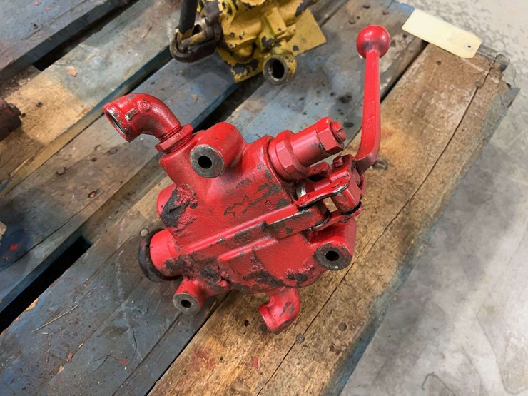 international-harvester-hydraulic-cylinders-and-parts-image-5