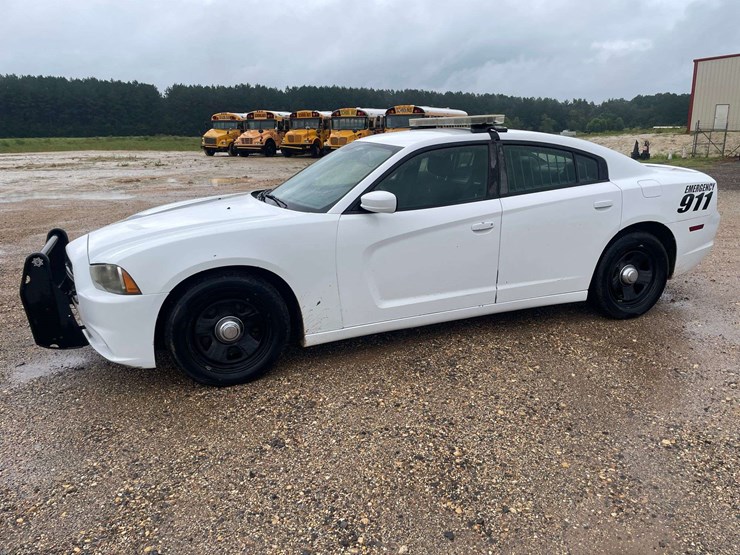 2011-dodge-charger-4-door-police-sedan-(117,647-miles)-image-1
