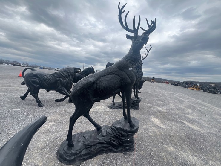 #403-•-majestic-elk-statue-image-1
