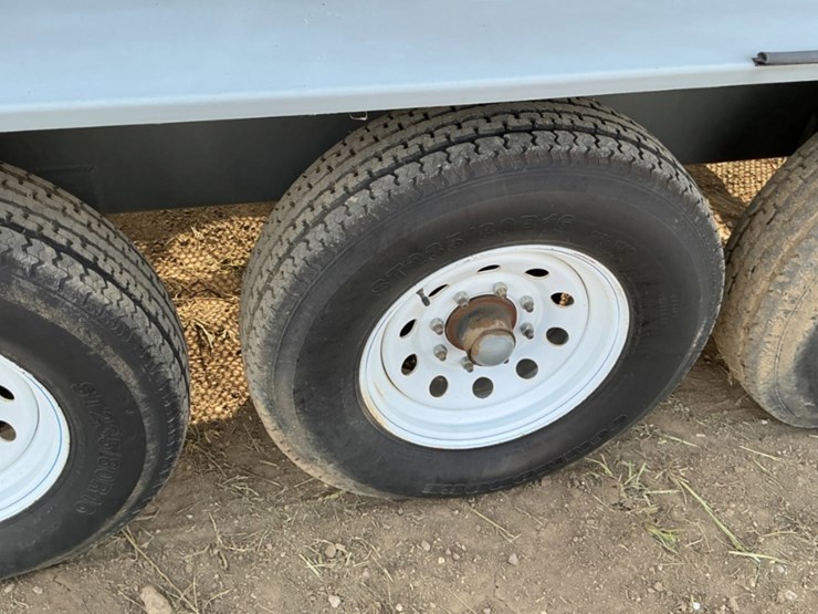 2015-john-deere-4045t-image-13