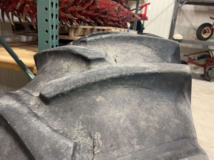 (2)-24.5-32-traction-tires-image-16