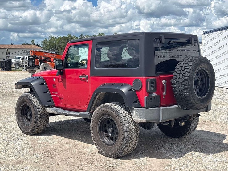 2012-jeep-wrangler-image-3