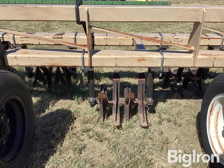 hamby-13-row-32’-sand-fighter-bar-image-11