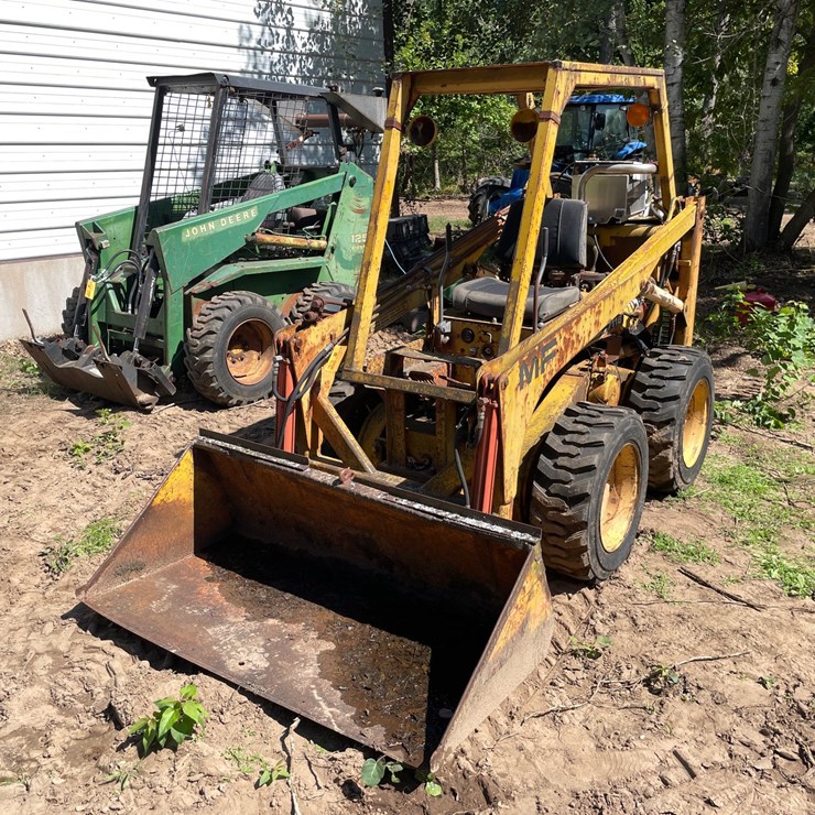 MASSEY-FERGUSON 711B