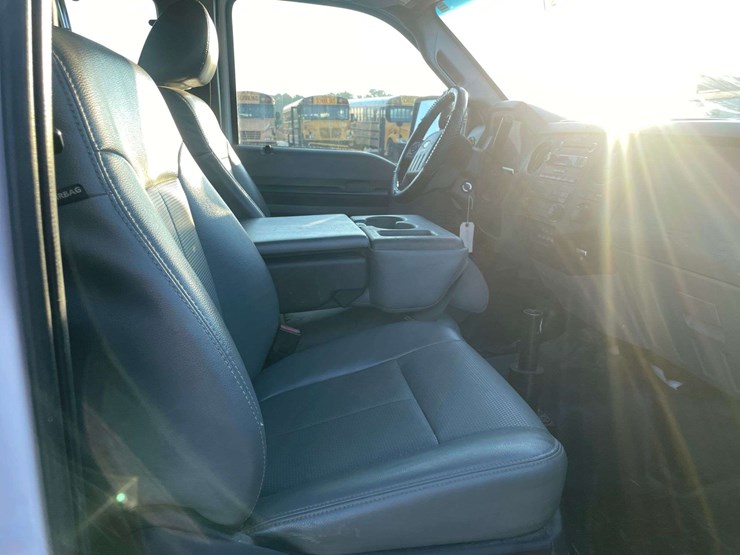 2013-ford-f550-image-20