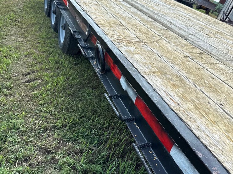 1972-fruehof-8ft-x-19ft-flatbed-equipment-trailer-image-14