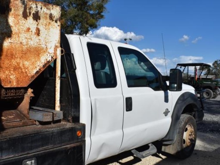 2012-ford-f550-image-4