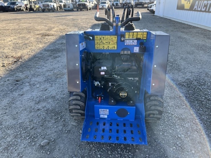 2026-agt-mx-mrw14-mini-skidsteer-loader-image-5