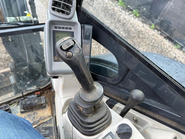 deere-35g-image-21