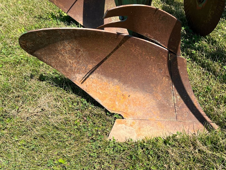 #5690-•-john-deere-4-bottom-plow-image-5