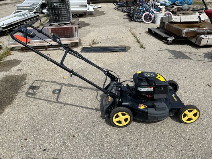 #10541-•-brute-push-mower-image-1