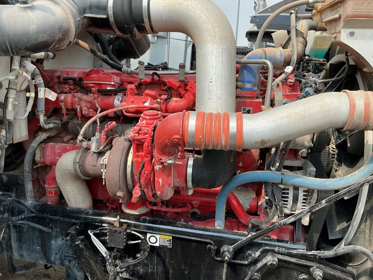 2015-peterbilt-367-image-26