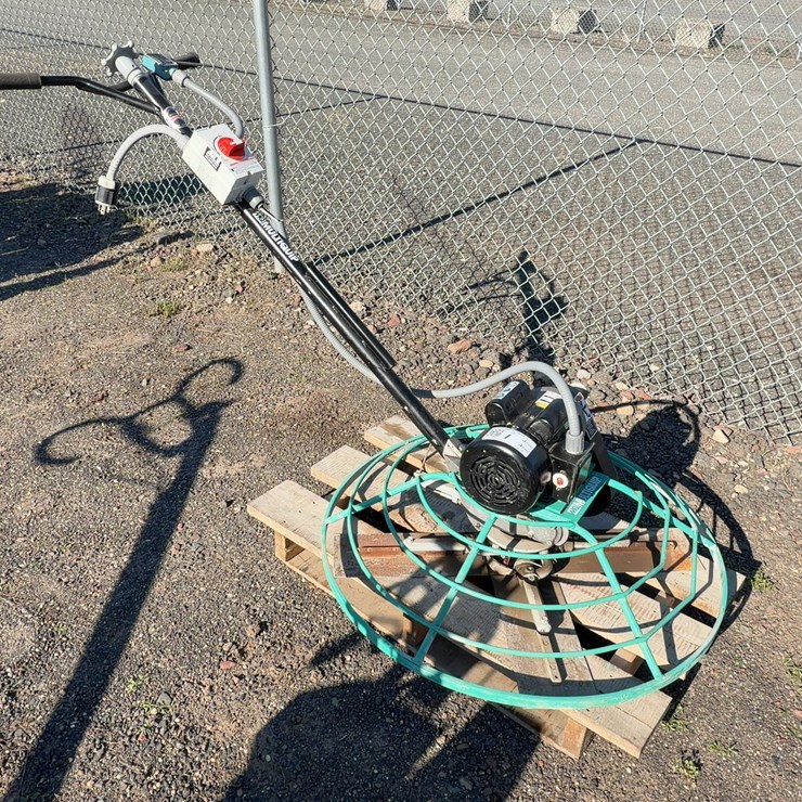 MQ WHITEMAN ELECTRIC CONCRETE FINISHER