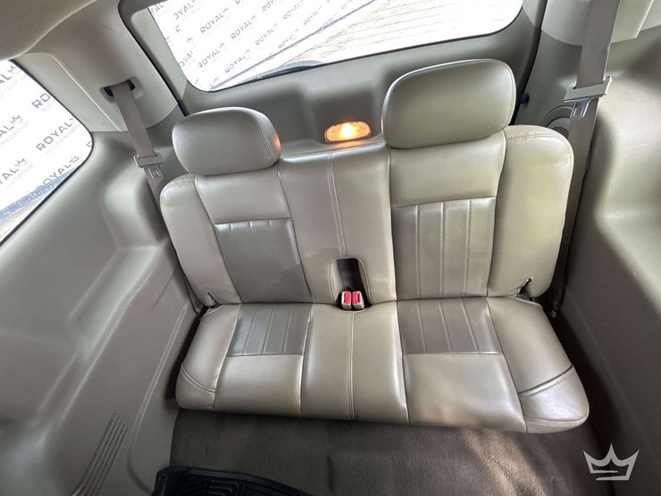 2004-dodge-durango-image-23