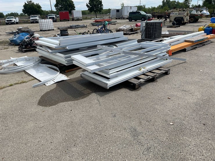 #10550-•-(3)-pallets-of-windows-and-accessories-image-2