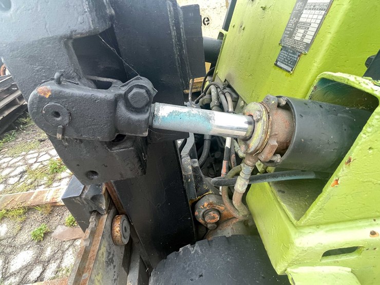 #10491-•-clark-lp-fork-lift-image-11