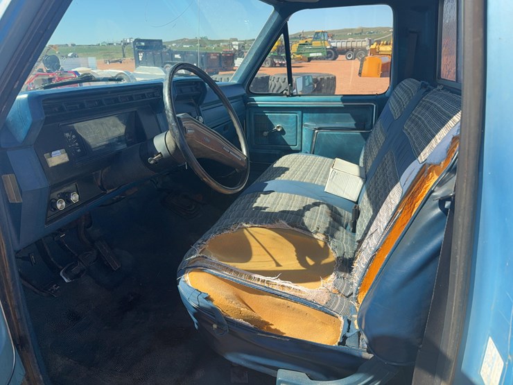 1983-ford-pickup-image-19