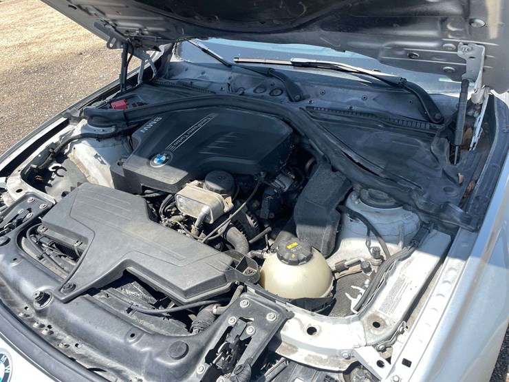2016-bmw-328i-4-door-sedan-(140,052-miles)-image-7