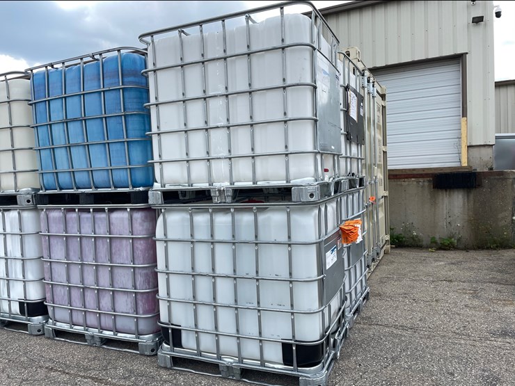 #9026-•-(2)-275-gallon-ibc-caged-totes-(of)-image-1