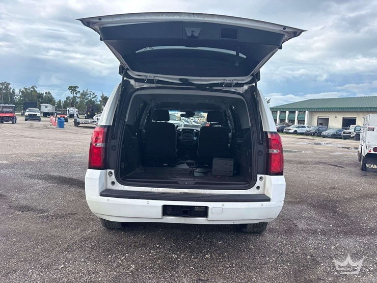 2019-chevrolet-tahoe-image-19