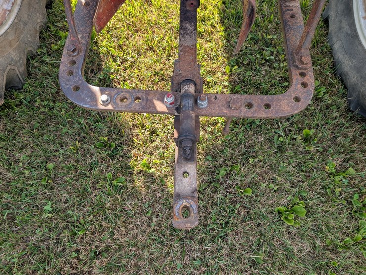 #119-•-farmall-md-image-21