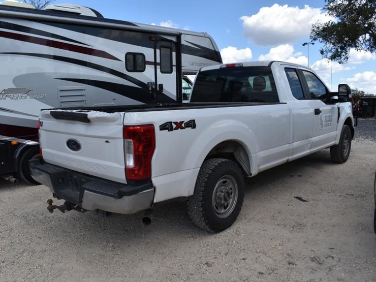 2018-ford-f250-image-5